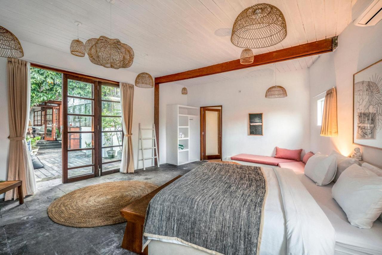 Апартаменти Batu Belig Living Managed By Cpm Bali Семіньяк Екстер'єр фото