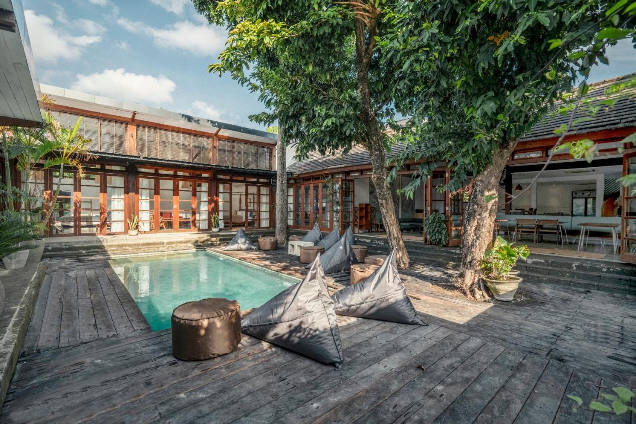 Апартаменти Batu Belig Living Managed By Cpm Bali Семіньяк Екстер'єр фото