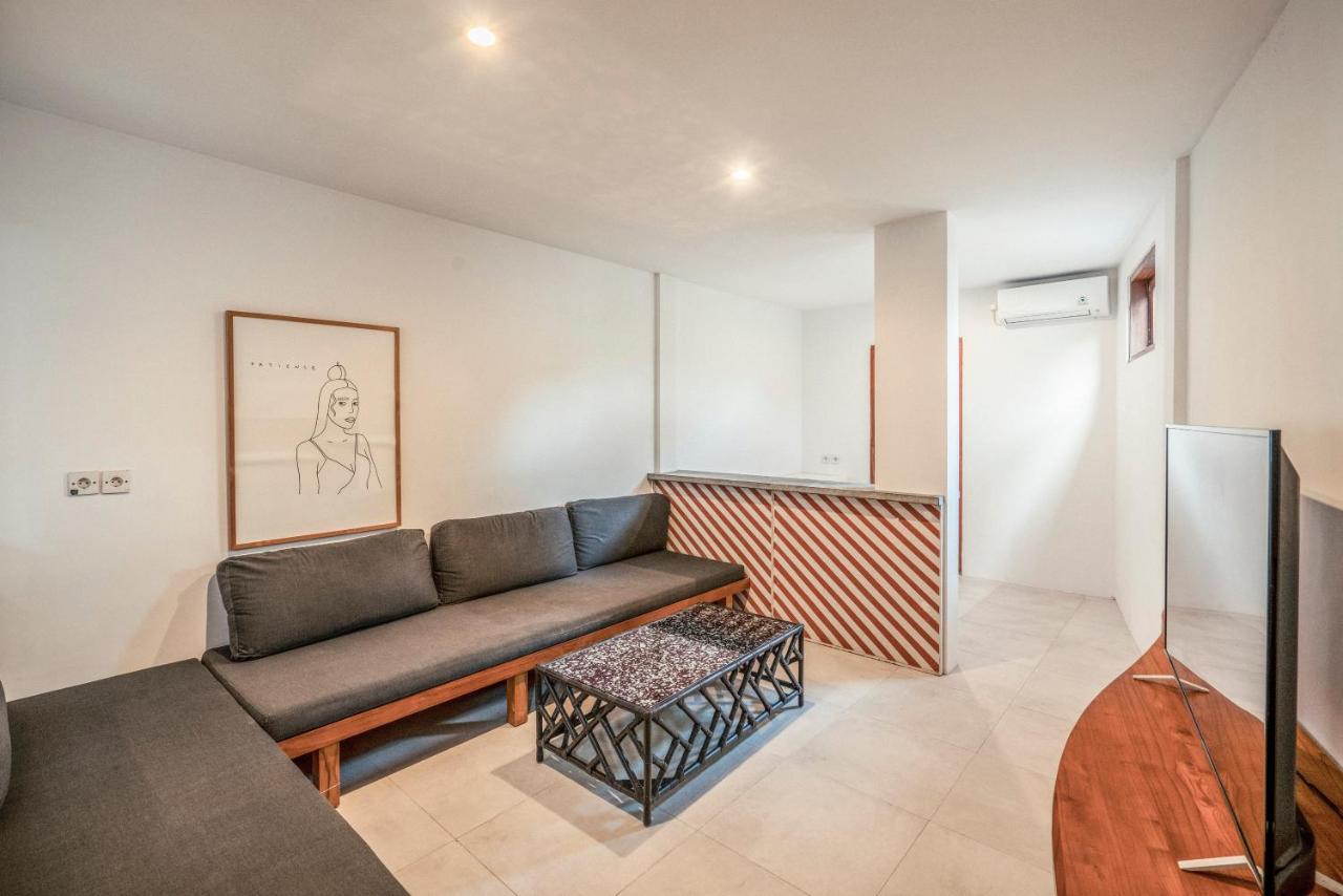 Апартаменти Batu Belig Living Managed By Cpm Bali Семіньяк Екстер'єр фото